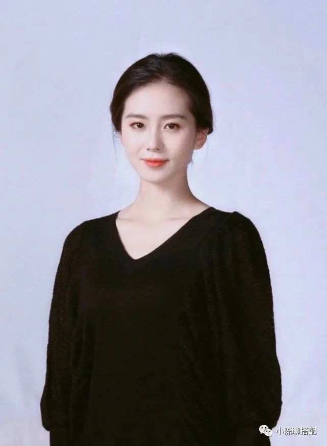 嘴痣相女人脸部痣相图解_脸部腐烂无眼无嘴_女人左嘴角有痣图解