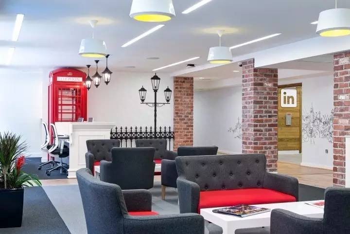 专业网络公司位于伦敦和多伦多办公室的室内设计！